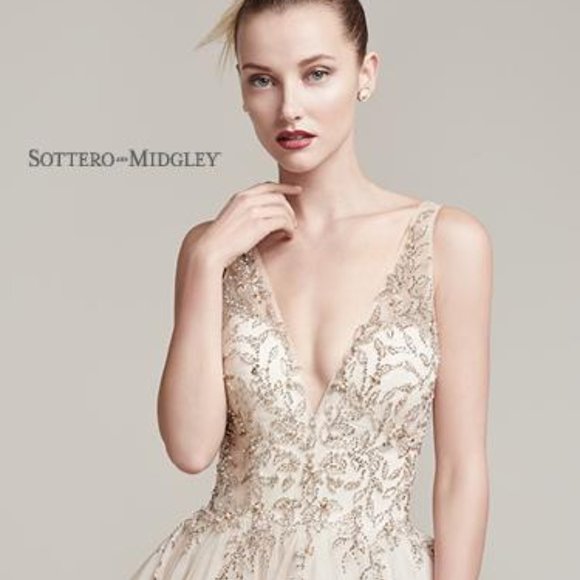 Sottero and Midgley Amélie Wedding Dress - Picture 5 of 7